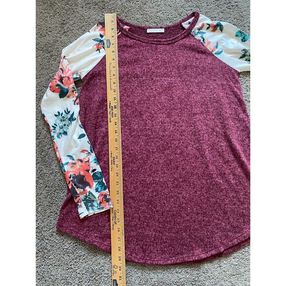 Flowy Maroon Floral Women's Fall Blouse - Picture 5 of 6